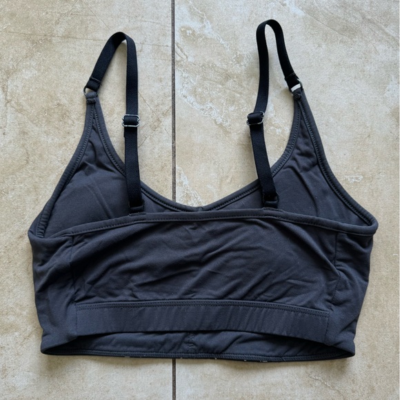 Gymshark Legacy Fitness Sports Bra - Washed Black - Picture 4 of 4